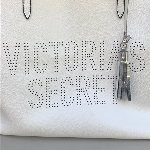 Victoria’s Secret tote white large leather bag. - Picture 8 of 8